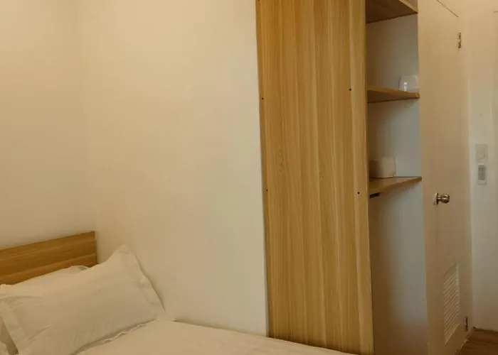 X-crib Hostel