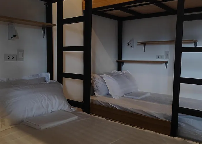 Hostel X-crib Moalboal